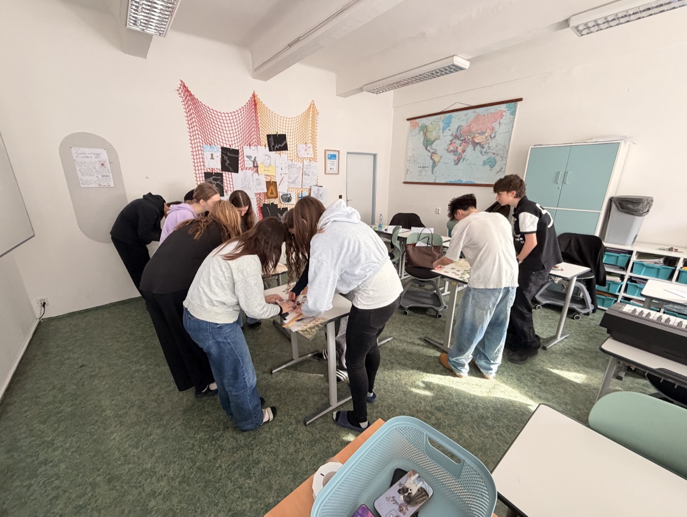 Skupinová aktivita studentů během workshopu.